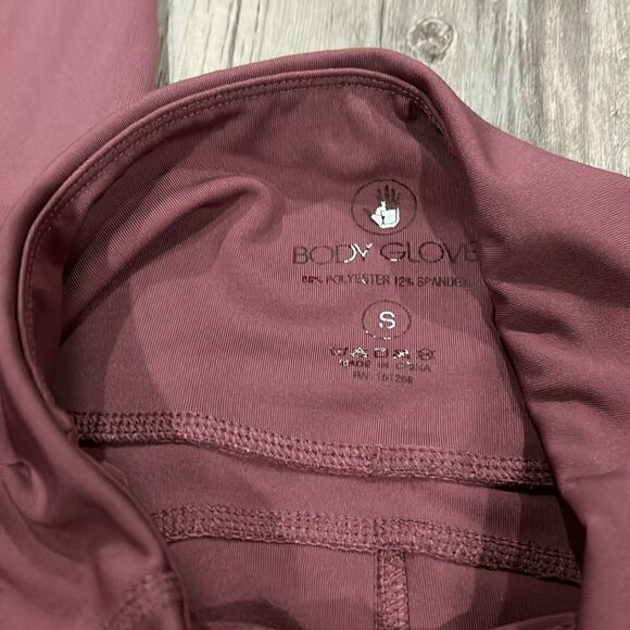 Body glove  - Picture 2 of 2